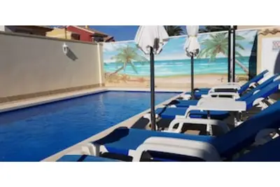 Image de Villa climatisée-Piscine privée/chauffée-Plages 500 m-Jardin clos-Gym-WiFi-Bbq
