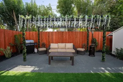 Image de LuxoStays| Sleep 14! Spacious 6br Nr Napa(10 Bed)