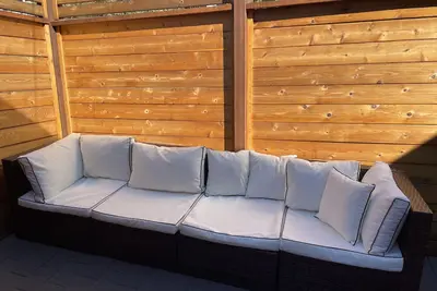 Image de Stylish Modern Oasis in the City, South Capitol Hill - Very Walkable