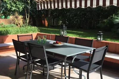 Image de Great apartment with two large, sunny terraces, parking and a shared pool.