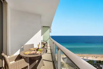 Image de Ocean View Balcony| Beachfront Resort| Pools+ Gym