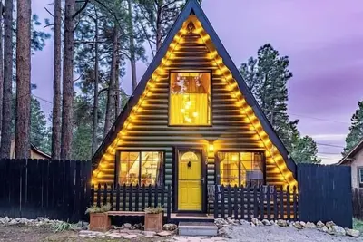 Image de Cozy A-Frame in Pines Quiet Scenic Dog Friendly