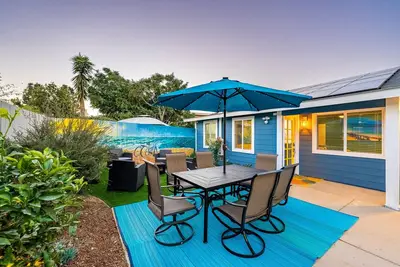 Image de New Bright and Cheery Casita!