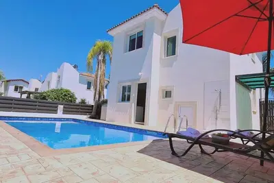 Image de Stay Sunny Bay Villa