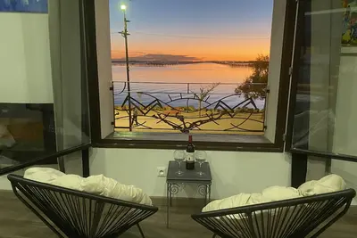 Image de Apartment with panoramic view of the Etang de Thau