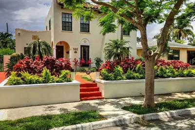 Image de Historic Spanish style Villa Bougainvillea at 10 minutes of the beach