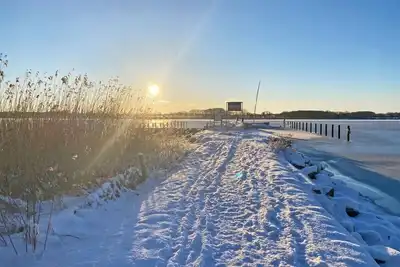 Image de 1 room apartment with Schlei view directly on the water