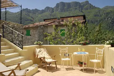 Image de Traditional house in a medieval village, 20 min from Alassio's beach