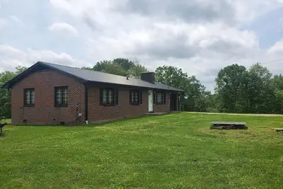 Image de Rustic 3 Bedroom House- Classic West Virginia Mountain View