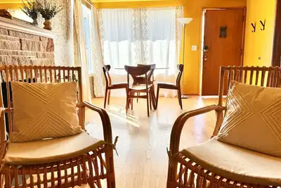 ✨ Parkside Suite • Vintage Charm + Modern Comfort ✨