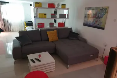 Apartment Vinko, Center - Two Bedroom Apartment with Shared Terrace