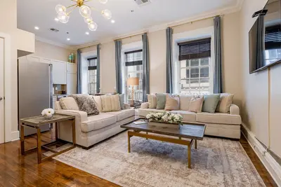 Image de The Creole, 2b/2b Historic Fq Apt. - 60 Day Min. Rental