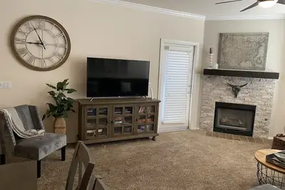 Image de Spacious North Scottsdale Condo with garage just steps from the pool!