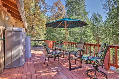 Image de Deck w\/ Forest Views: Quiet Twain Harte Cabin!