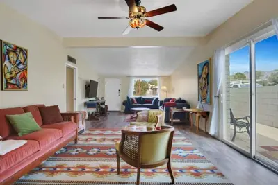 Image de Game room! Fun, sustainable 6 br for companies and families!
