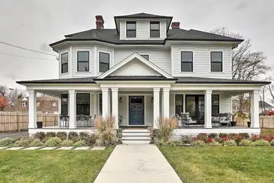 Image de Grand Long Branch Home: 1 Block to Beach!