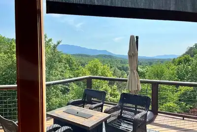 Image de Location Location Location! Resort Pools, Hot Tub! Million Dollar View! !