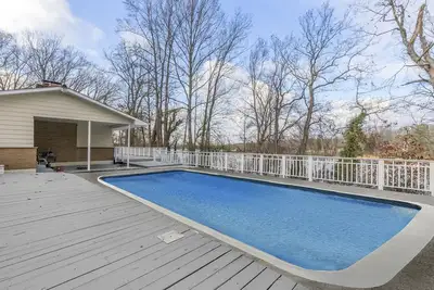 Image de Chesapeake Romantic Waterfront Home with Private Pool
