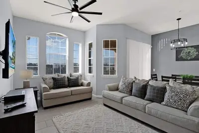 Image de Stunning Newly Renovated Condo, Near Disney & Universal