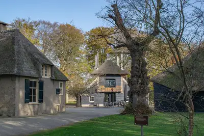Image de Hébergement de luxe à l'orée de la forêt