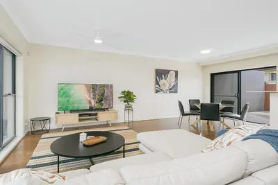 Image de Havenview Terraces #2 | Close to beach, shops and cafes | Accom Property