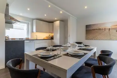 Image de Große 4-zimmererdgeschosswohnung im Ortsteil Ording in Deichnähe