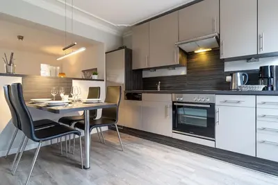 Image de Geschmackvoll und Modern Eingerichtete Eg Ferienwohnung mit Terrasse