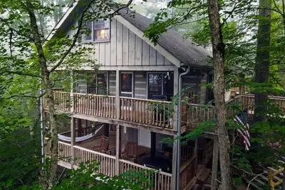 Image de Mayfly Cabin - creekfront, romantic, pet friendly