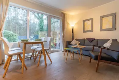 Image de Beautiful 3-room apartment with terrace and small garden in the Dorf district.