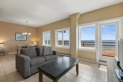 Image de Oceanfront Seawatch Condo Unit 607