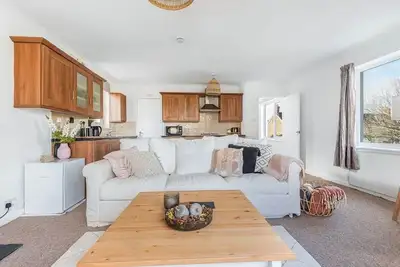 Image de 2 Bedroom Maisonette with Parking and WiFi