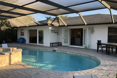 Image de Private Oasis - Heated Pool/Spa, New Kitchen, Game Room, Boat/Trailer Parking
