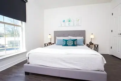 Image de Pet-Friendly, Luxurious Modern Home ✨5 min to Downtown✨