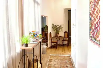 Modern meets tradition-steps from the city center!