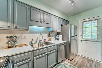 Image de Charming Wilmington Home w\/ Screened-In Porch