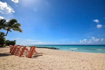 Image de Casual St. Lawrence Gap apt near beach - Terraces 104