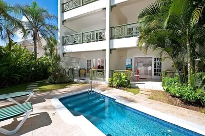 Image de Casual Beachfront 1-Bed with Pool