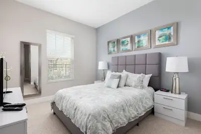 ★ 4 Br 4 Ba Hidden Gem | Min ➡️ Disney | 1804ft² ❤