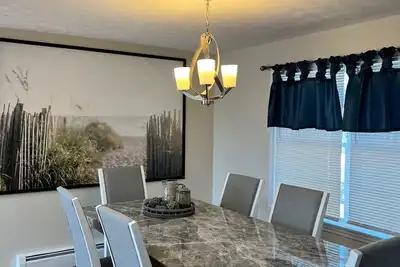 Image de DriftwoodHouse @ Ocean Landing Condominiums 1 minute walk to the beach\nSleeps 8