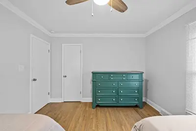 Image de Elegant hidden Gem in the heart of Charlotte