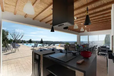 Image de Outstanding Lagos Villa | 6 Bedrooms | Villa Alfarrobeira | Stunning Sea & Marina Views