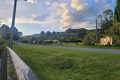 Image de Whare Tai our cabin retreat on the outskirts of Porangahau village, peace awaits