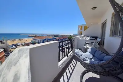 Image de T2 Gaveto Vista Mar&Frente Praia