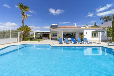 Image de Maria in Albufeira with 6 bedrooms and 5 bathrooms