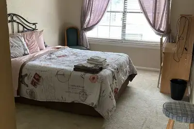 Image de B Cozy in 3 Bdrm/1 bath. Sleeps 6 Suite B