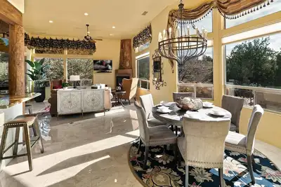 Image de Inspired Retreat in the Heart of West Sedona! Luxury Tuscan - Mule Deer S087