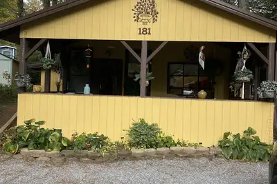 Image de Boho shabby chic shack In beautiful resort