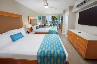 Image de Great Relaxing Overnight Stay! Relaxing Unit Near Te Amo and Coco's Beach!