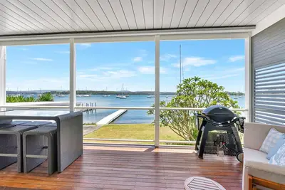 Image de Valentine Views Lakefront Tranquility with Private Jetty