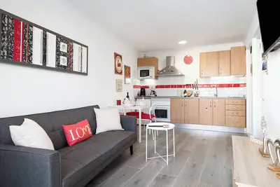 Image de Maison de vacances 'Timanfaya' avec vue sur les montagnes, terrasse privée et Wi-Fi.